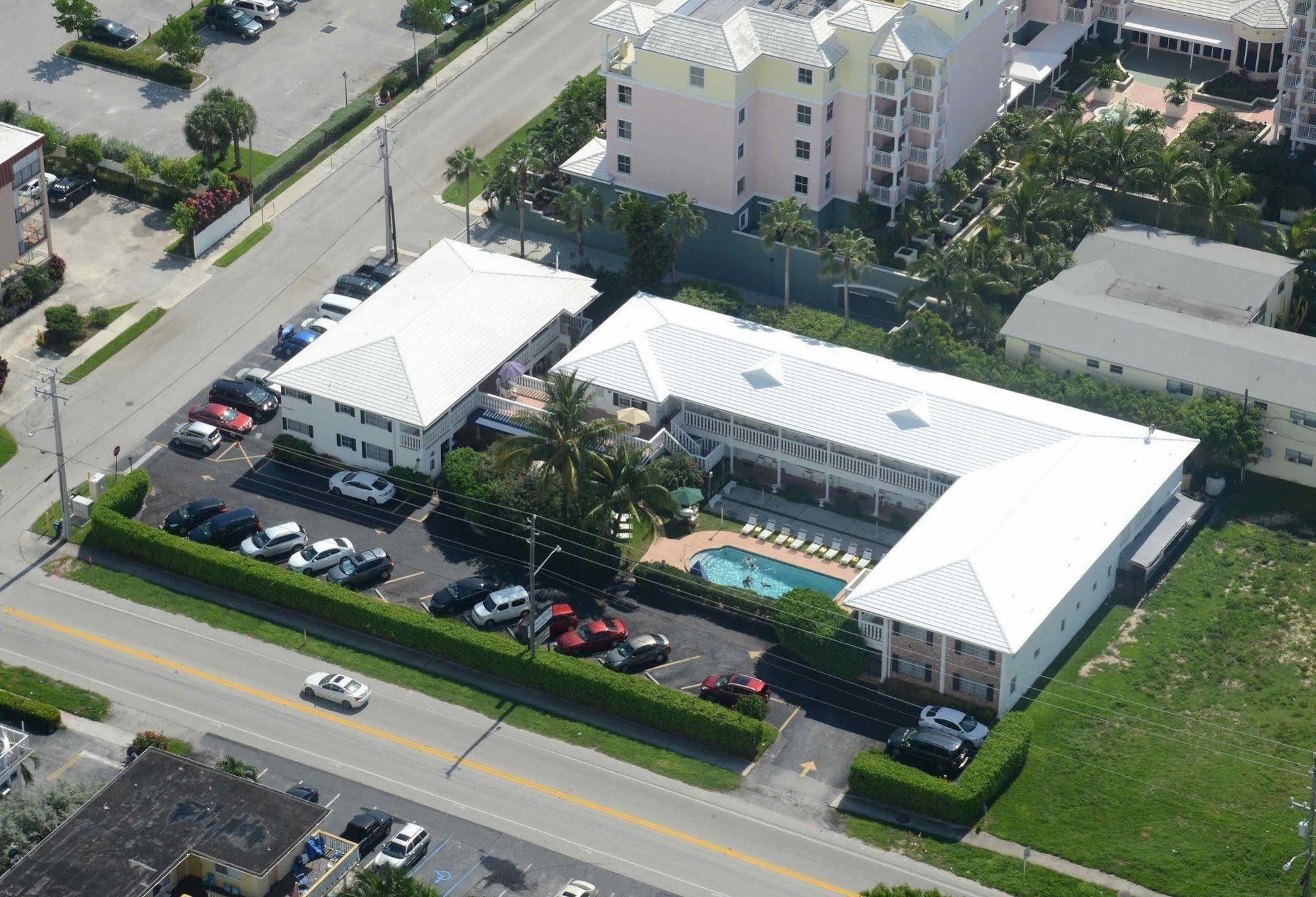 Carriage House Resort Deerfield Beach Exterior foto